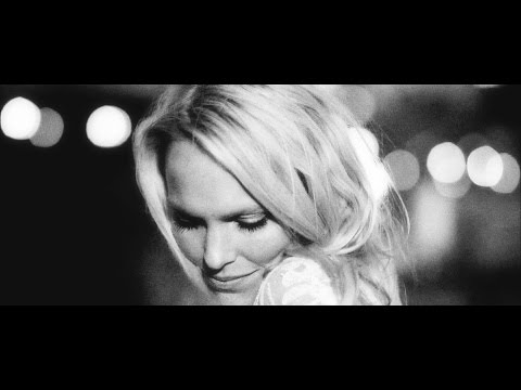 Ellen Xylander - Somebody (official music video)