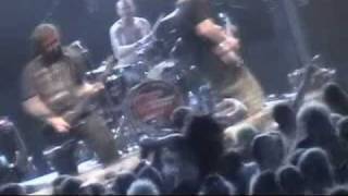 Skitsystem - Skrivet i blod, ristat i sten