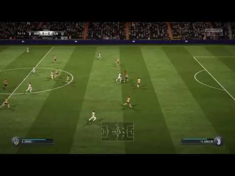 Briljante FIFA goal van Raymond. Die zit er lekker in zeg.