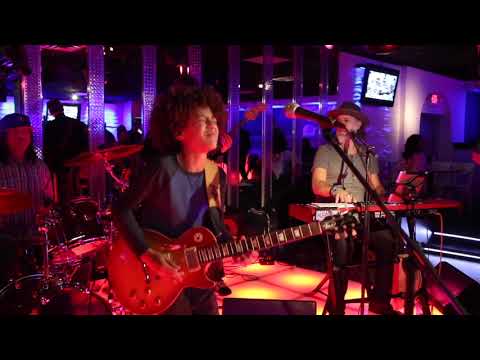 Circus Mind - I Know you Rider feat. Brandon "Taz" Niederauer (live)