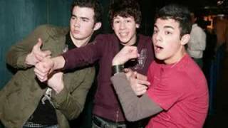 Baby Bottle Pop-Jonas Brothers