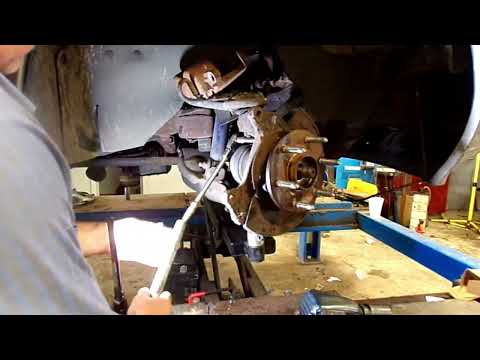 2004 CHEVY ASTRO VAN FRONT WHEEL BEARING / HUB REPLACEMENT