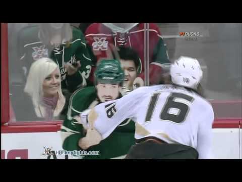 George Parros vs Brad Staubitz Nov 17, 2010 - Anaheim feed