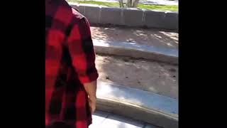 Download lagu Alex the kaiju fan Screams mp3 Download lagu Alex the kaiju fan Screams mp3