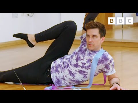 Russell Kane's incredible Ribbon Performance! | Sport Relief All Star Games - BBC
