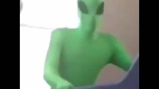 Alien on treadmill