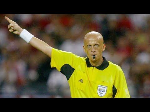 Pierluigi Collina 🇮🇹-The Best Ref In The World
