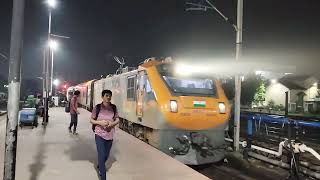 13433/SMVT Bengaluru - Malda Town Amrit Bharat Express || MIDNIGHT TRIAN RIDE || #trainannouncements