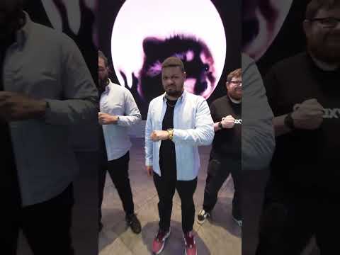 YouTube Thumbnail