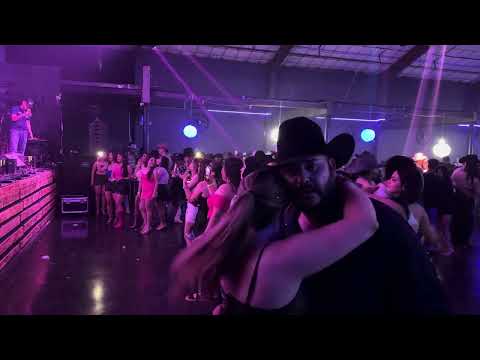 Popurrí. Con. Conjunto. Relincho.  En. El. Rodeo. De. Greely co