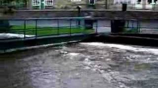 preview picture of video 'River Leven In Flood'