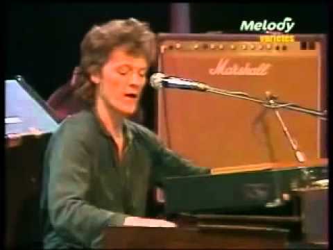 Jacques HIGELIN Tête en l air