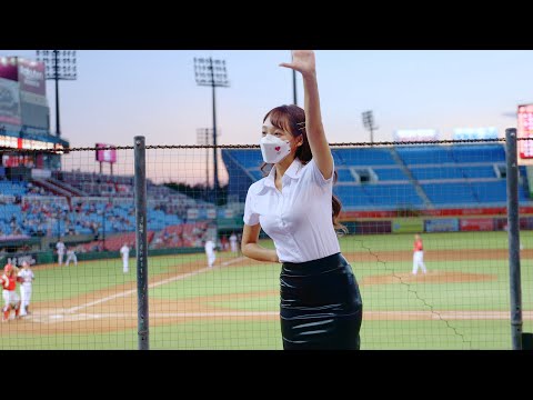 林襄 OL裝「林承飛應援」20220714 Rakuten Monkeys上班族趴