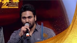 Download lagu Zee Cine Awards 2014 Best PlayBack Male Singer Arjit Singh for Tum hi Ho mp3 Download lagu Zee Cine Awards 2014 Best PlayBack Male Singer Arjit Singh for Tum hi Ho mp3