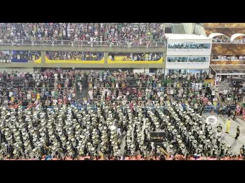 Bateria da São Clemente 2019 - Apresentação no 1° módulo de jurados