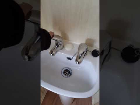 Floe sink drain down