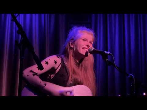 Catie Turner - Breathe (Live from Hotel Cafe - Second Stage)