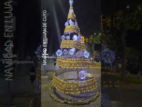 NAVIDAD EN LA PLAZA DE LUJAN DE CUYO!!... 🎅🎅🎄🎄🍇🍇🍷🍷👏👏😍😍