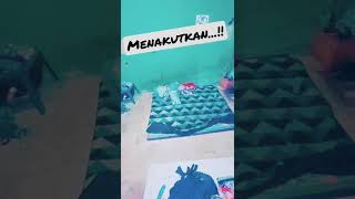 Download lagu mengerikan!!! bantal guling hidup sendirii..ehhhhh pr*nk mp3