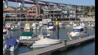 Moro em Lisboa performed by Madredeus with subtitles in English - BestInPortugal.com