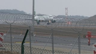 preview picture of video 'Flughafeneröffnung Kassel-Calden 04.04.2013'