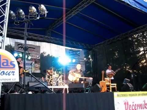 Bratři Nedvědi - Souhvězdí jisker (16. června 2013 - Pláž U vrbiček)