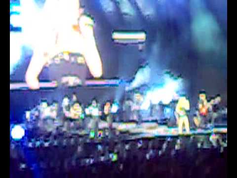 Celion dion I drove all night live in south africa  Monty casino