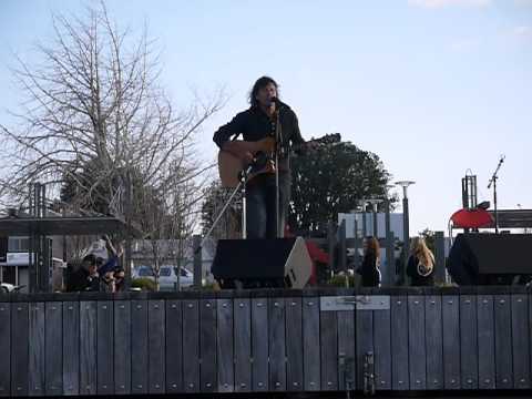 Te Puke Highway Song Contest - Pete Newitt - 'Highway to the Hill'