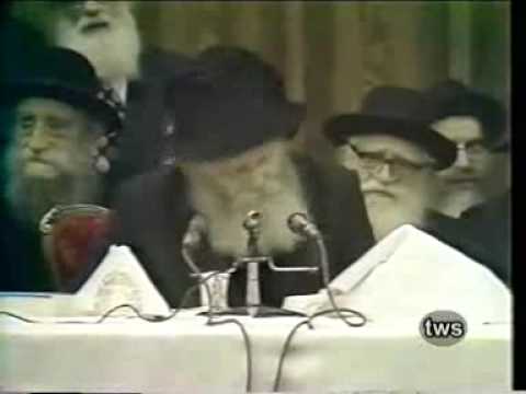 Nigun "Ato Bechartanu" with the Rebbe
