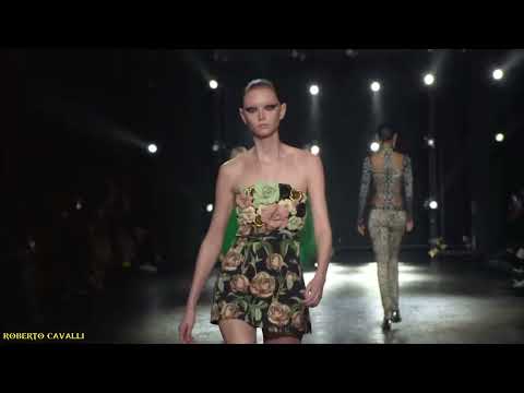 Sara Grace Wallerstedt Fall 2022 Runway Collection.