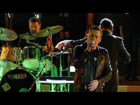 Marc Martel + Symphonic Queen - Who Wants To Live Forever (Live in Boca del Rio)