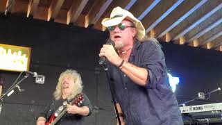 Molly Hatchet- Gator Country