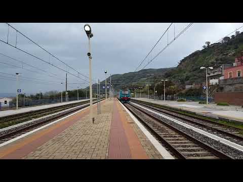 R 3673 Paola - Reggio Calabria C.le (composizione minima)