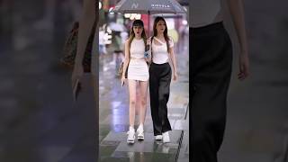 beautiful Chinese street girls #beautiful #chinese #street #girls
