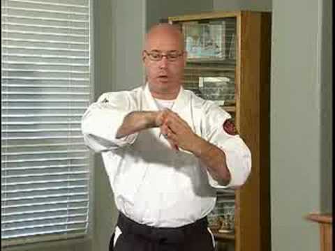 Aikido Techniques & Exercises : Nikyo Undo