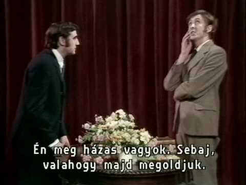 Monty Python FC 19. - Anyakönyvvezetői hivatal (Registry office)