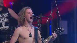 Download lagu Alien Weaponry 'Kai Tangata' live at VNZMA 18 mp3 Download lagu Alien Weaponry 'Kai Tangata' live at VNZMA 18 mp3