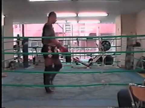 Sparring　with Andy Hug アンディ・フグとのスパーリング。