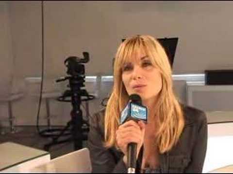 FRANCE24 - FR - 3 QUESTIONS A EMMANUELLE SEIGNER
