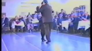 Gereardo Portalea y Susana en el Club Sunderland