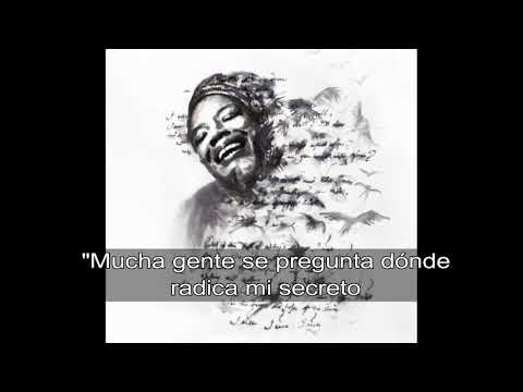Maya Angelou 'Phenomenal woman' Spanish translation