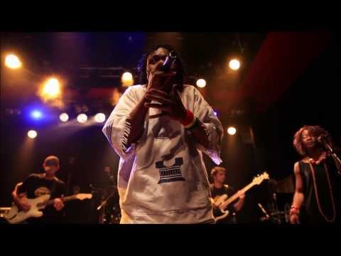 Assoh Babylas - Jeunesse en Danger (Live HD)