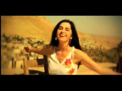 Melike Demirag - Dar Vakitler