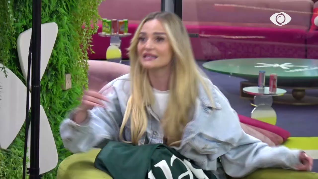 “Je hipokrit që nuk pranon gabimet e tua”/ Vijon debati Selin-Mateo: Kjo tregon që të intereson Artani