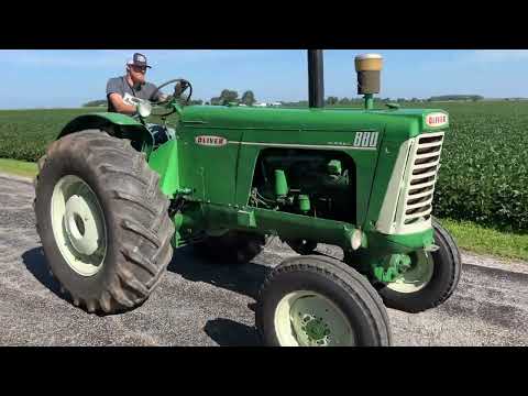 Oliver 880 Standard Diesel - Aumann Auctions, Inc.