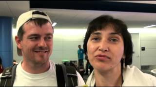 И снова на связи Кишинев - семья в составе трех лотерейщиков приземляется в аэропорту Сан Франциско