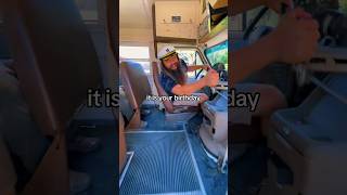 Download lagu Hop on the Birthday Bus! 🚌🥳🚌 #birthday #happybirthday #bus #schoolbus #busdriving #buslover #bday mp3