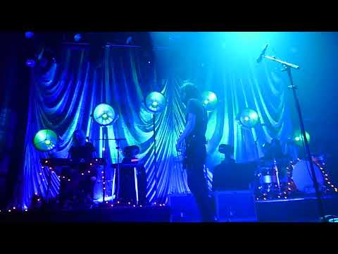 Courtney Barnett - Anonymous Club @ Le Bataclan 09/06/2018