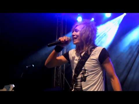 Miro Šmajda Ostrava    hrad 21 5 2011 010 AC DC,