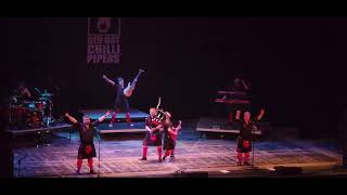 Smoke on the Water / Thunderstruck - Red Hot Chilli Pipers - Live at Akron Civic Theatre